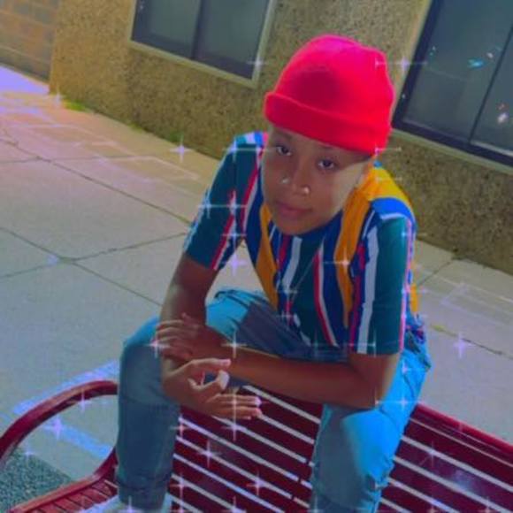 Meet your Posher, Justine - Picture 1 of 1